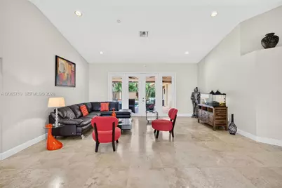 581 NW 110th Ave, Plantation, FL 33324 - Photo 7