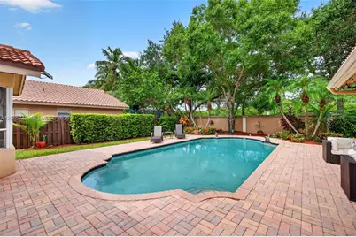 581 NW 110th Ave, Plantation, FL 33324 - Photo 5