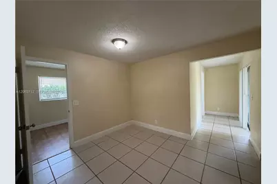 3070 SE 1st Pl, Boynton Beach, FL 33435 - Photo 3