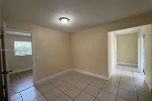3070 SE 1st Pl, Boynton Beach, FL 33435 - Photo 3