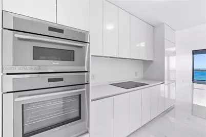 700 NE 24th St #3502, Miami, FL 33137 - Photo 3