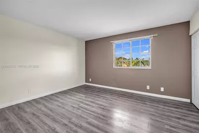 3698 San Simeon Cir, Weston, FL 33331 - Photo 11