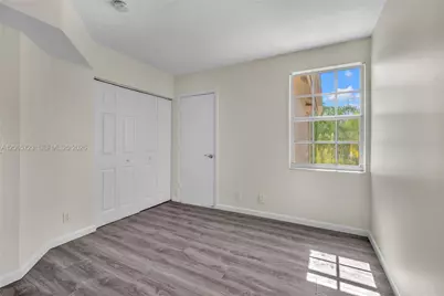 3698 San Simeon Cir, Weston, FL 33331 - Photo 15