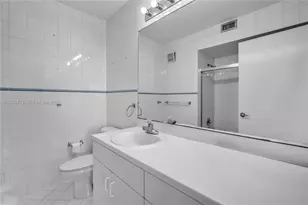 3698 San Simeon Cir, Weston, FL 33331 - Photo 13