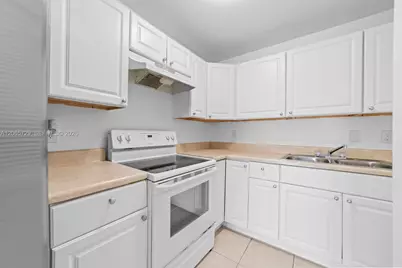 19528 NW 55th Cir Pl #19528, Miami Gardens, FL 33055 - Photo 9