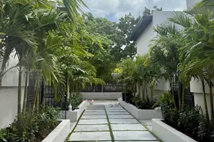 7521 NE 2nd Ct, Miami, FL 33138 - Photo 43