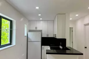 7521 NE 2nd Ct, Miami, FL 33138 - Photo 25