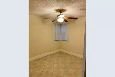 10101 W Sunrise Blvd #106, Plantation, FL 33322 - Photo 11
