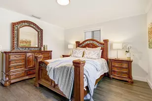 1401 NE 103rd St, Miami Shores, FL 33138 - Photo 25