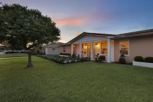 1401 NE 103rd St, Miami Shores, FL 33138 - Photo 7