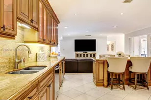 1401 NE 103rd St, Miami Shores, FL 33138 - Photo 17