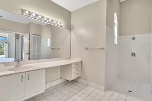 11335 Lakeshore Dr, Cooper City, FL 33026 - Photo 11