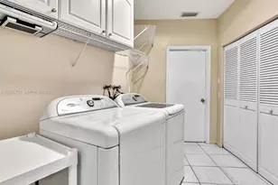 11335 Lakeshore Dr, Cooper City, FL 33026 - Photo 23