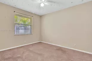 11335 Lakeshore Dr, Cooper City, FL 33026 - Photo 17