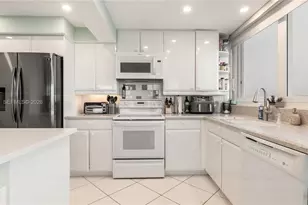 1370 S Ocean Blvd, Pompano Beach, FL 33062 - Photo 11