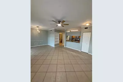 6482 Emerald Dunes Dr #303, West Palm Beach, FL 33411 - Photo 3