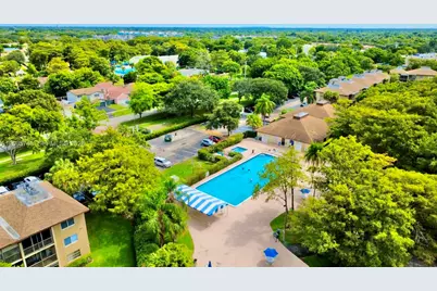 7840 NW 50th St #102, Lauderhill, FL 33351 - Photo 27
