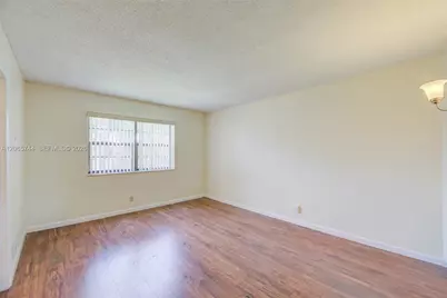 9233 SW 8th St #208, Boca Raton, FL 33428 - Photo 13