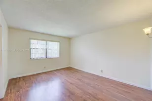 9233 SW 8th St, Boca Raton, FL 33428 - Photo 13