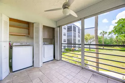 9233 SW 8th St #208, Boca Raton, FL 33428 - Photo 7