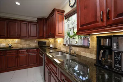 843 NW 131st Ave, Sunrise, FL 33325 - Photo 15