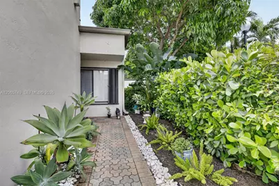 958 Mockingbird Ln #515, Plantation, FL 33324 - Photo 3