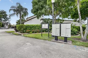 958 Mockingbird Ln, Plantation, FL 33324 - Photo 39