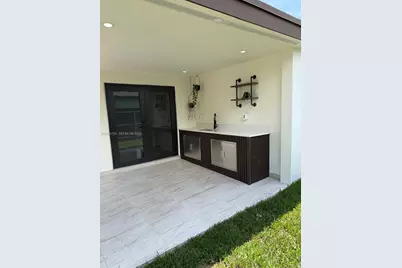 1055 NW 143rd St, Miami, FL 33168 - Photo 43