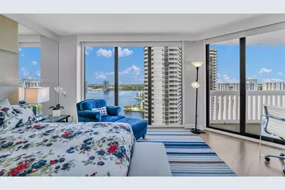 2000 Island Blvd #2006, Aventura, FL 33160 - Photo 15