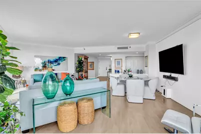 2000 Island Blvd #2006, Aventura, FL 33160 - Photo 11
