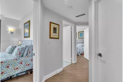 2000 Island Blvd #2006, Aventura, FL 33160 - Photo 23