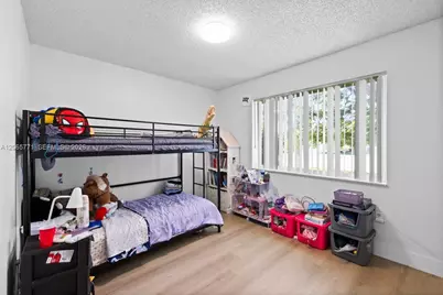 8921 NW 26th Pl, Sunrise, FL 33322 - Photo 7