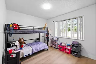 8921 NW 26th Pl, Sunrise, FL 33322 - Photo 7