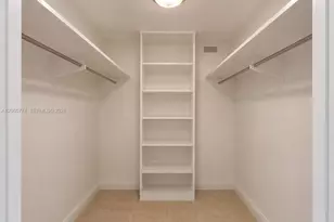 5401 Collins Ave, Miami Beach, FL 33140 - Photo 11