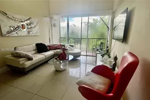8850 Fontainebleau Blvd, Miami, FL 33172 - Photo 5