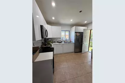5525 NW 5th Ct, Miami, FL 33127 - Photo 5