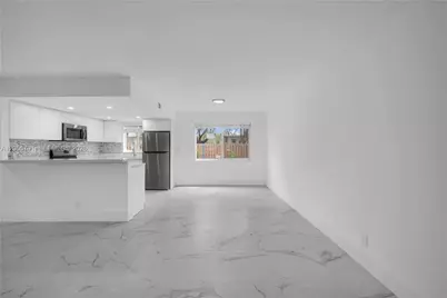 414 SE 14th St #3, Fort Lauderdale, FL 33316 - Photo 5