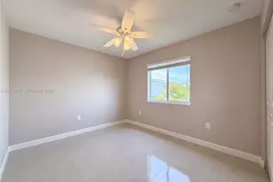 17 Lake View Dr, Key Largo, FL 33037 - Photo 13