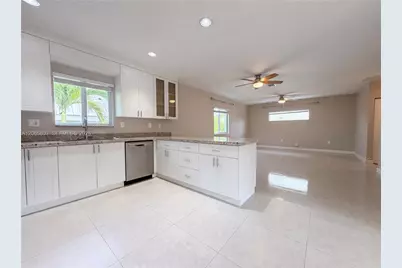 17 Lakeview Dr, Key Largo, FL 33037 - Photo 7