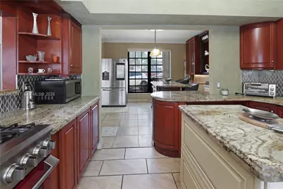 910 N 14th Ct, Hollywood, FL 33020 - Photo 7