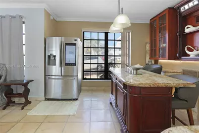 910 N 14th Ct, Hollywood, FL 33020 - Photo 11