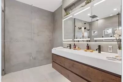 16581 NW 84th Ave, Miami Lakes, FL 33016 - Photo 23