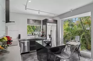 16581 NW 84th Ave, Miami Lakes, FL 33016 - Photo 17
