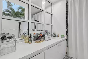 16581 NW 84th Ave, Miami Lakes, FL 33016 - Photo 39