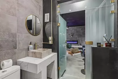 16581 NW 84th Ave, Miami Lakes, FL 33016 - Photo 37