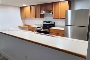 9909 Westwood Dr, Tamarac, FL 33321 - Photo 3
