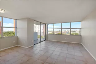 1300 NE Miami Gardens Dr, Miami, FL 33179 - Photo 1