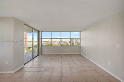 1300 NE Miami Gardens Dr #714E, Miami, FL 33179 - Photo 3