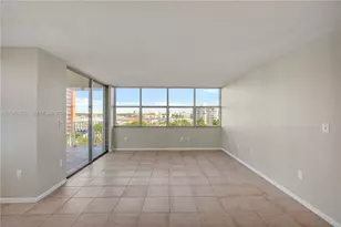 1300 NE Miami Gardens Dr, Miami, FL 33179 - Photo 3