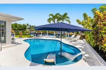 261 SE 4th St, Pompano Beach, FL 33060 - Photo 33